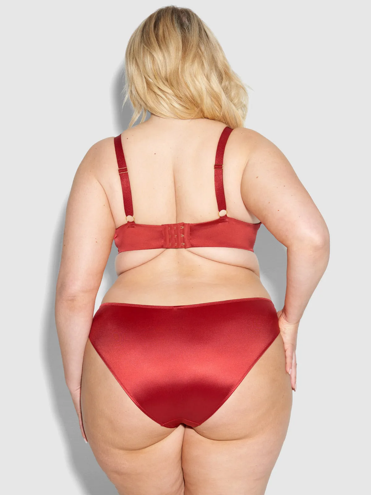 Lexi Push Up Plunge T-Shirt Bra by Frederick's of Hollywood