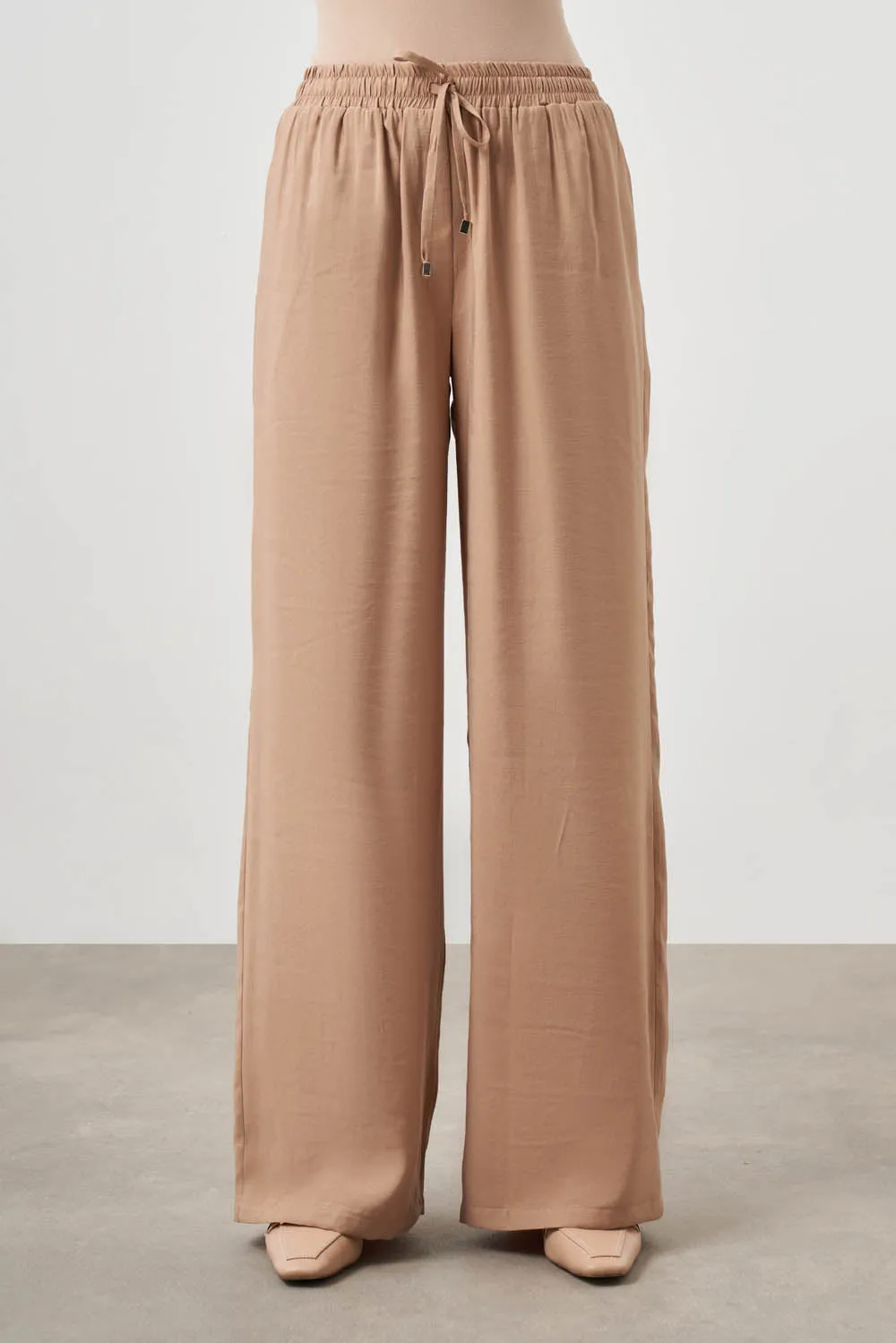 Mizalle Wide Leg Pants Beige Apparel