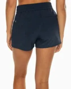 Southern Tide Women's Coastal Performance Solid Short - Nautical Navy